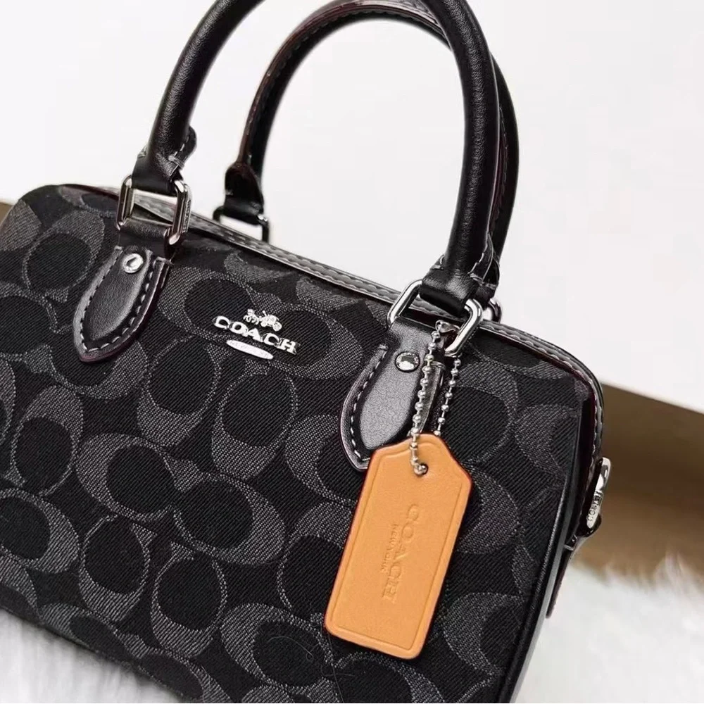 COACH classic C-shaped Boston bag - Picture 2 of 5